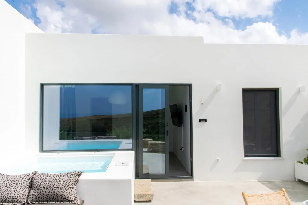 Rockaine Eclipse Suite
